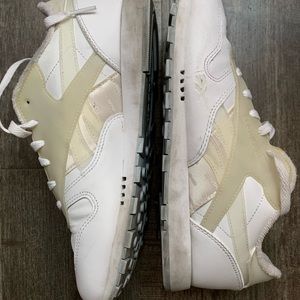 Reebok retro style Concept Sample 005 sneakers size 9 in white/cream/baby blue